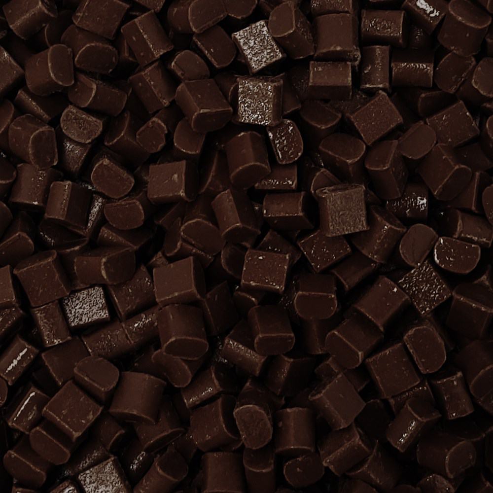 https://www.sugarandcrumbs.co.uk/wp-content/uploads/2023/11/Dark-Chocolate-Chunks-100g.jpg